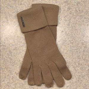 Micheal Kors winter gloves